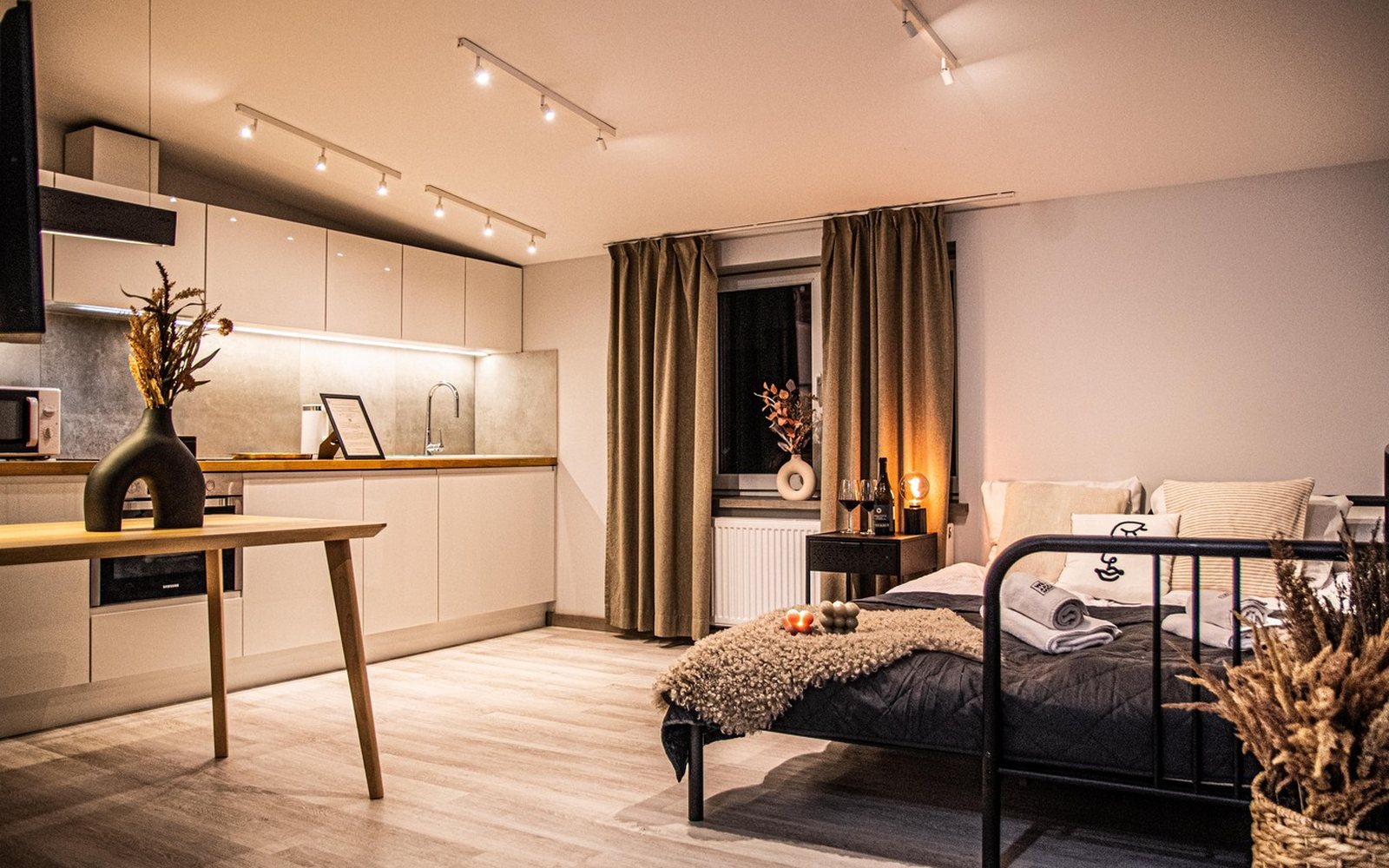Studio Chardonnay with kitchenette